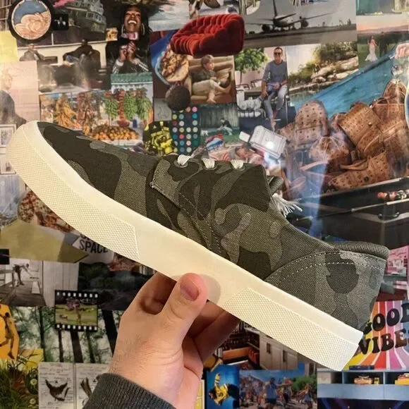 NIB Sun + Stone "Kiva" Camo Green Mens Shoes - Picture 3 of 3